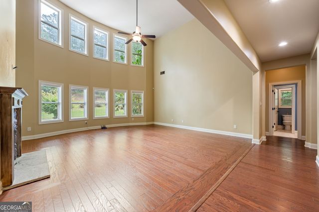 10 Ridgeview Court, Newnan, GA 30263