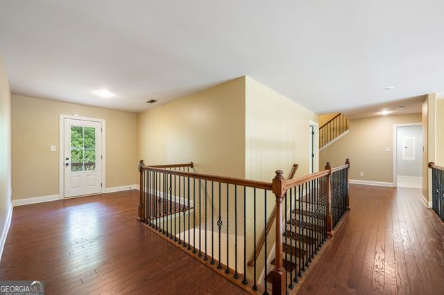 10 Ridgeview Court, Newnan, GA 30263