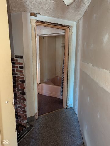 224 Lafayette Avenue, Lebanon, IN 46052