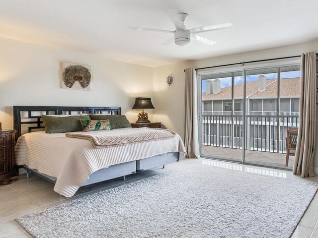 521 PINELLAS BAYWAY S 204, St Petersburg, FL 33715