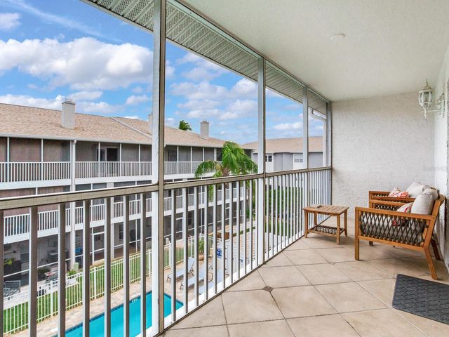 521 PINELLAS BAYWAY S 204, St Petersburg, FL 33715