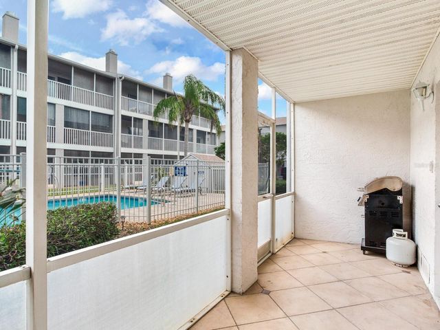 521 PINELLAS BAYWAY S 204, St Petersburg, FL 33715