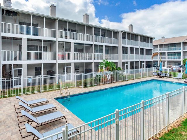 521 PINELLAS BAYWAY S 204, St Petersburg, FL 33715