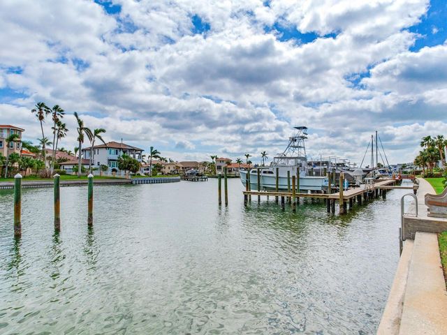 521 PINELLAS BAYWAY S 204, St Petersburg, FL 33715