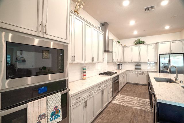 9444 Quintero Ave, Elk Grove, CA 95624