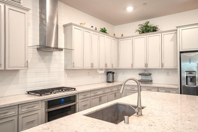 9444 Quintero Ave, Elk Grove, CA 95624