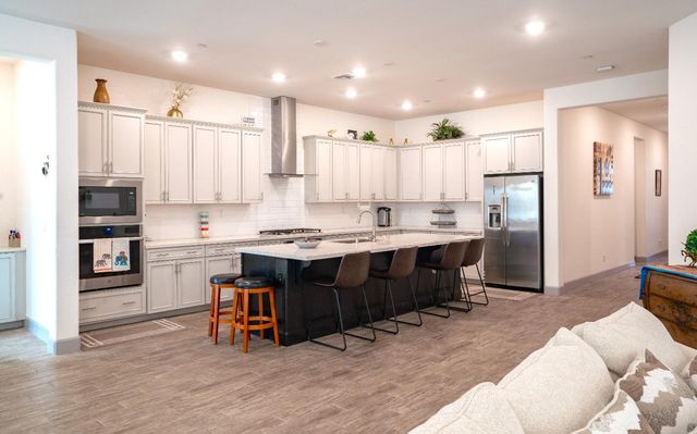 9444 Quintero Ave, Elk Grove, CA 95624