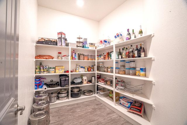 9444 Quintero Ave, Elk Grove, CA 95624