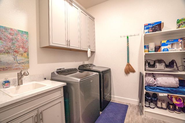 9444 Quintero Ave, Elk Grove, CA 95624