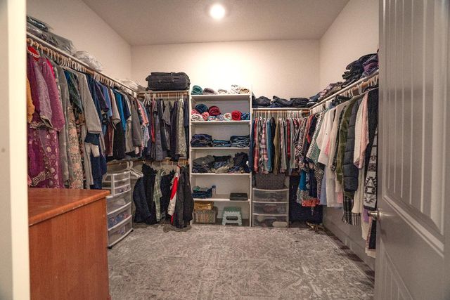 9444 Quintero Ave, Elk Grove, CA 95624