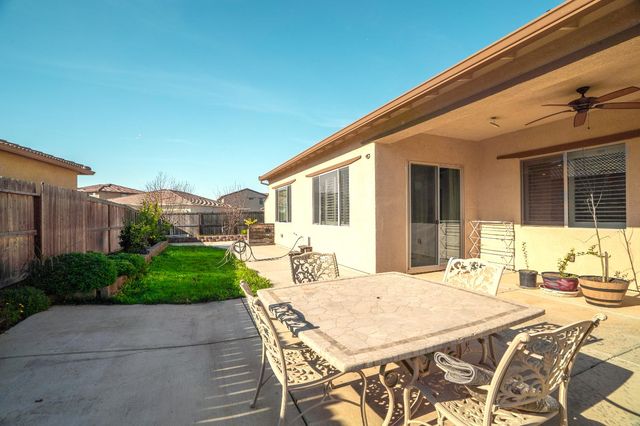 9444 Quintero Ave, Elk Grove, CA 95624