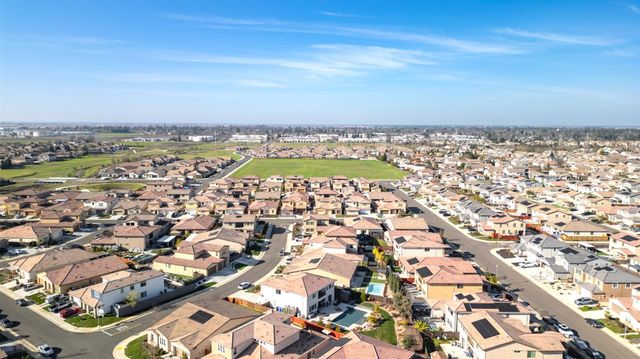 9444 Quintero Ave, Elk Grove, CA 95624