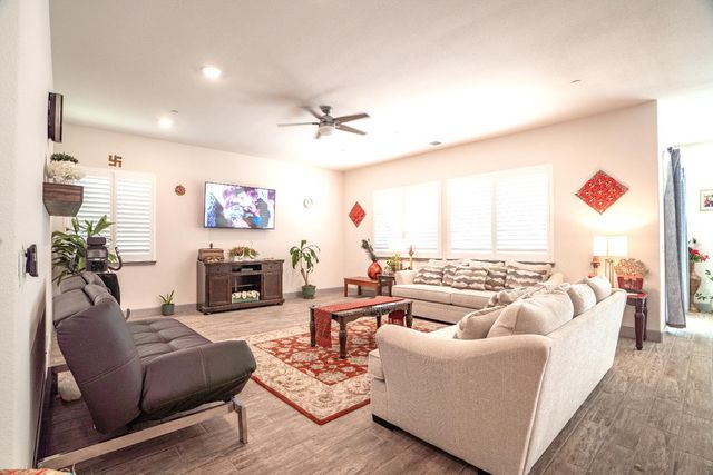 9444 Quintero Ave, Elk Grove, CA 95624