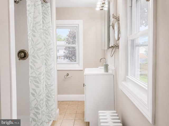 525 LOCUST ST, Bristol, PA 19007