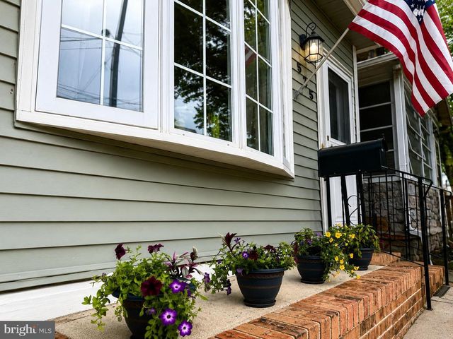 525 LOCUST ST, Bristol, PA 19007