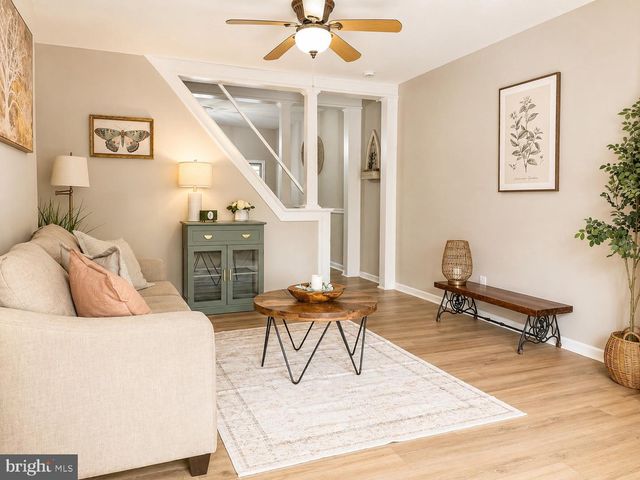 525 LOCUST ST, Bristol, PA 19007