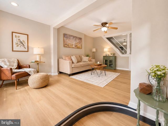 525 LOCUST ST, Bristol, PA 19007