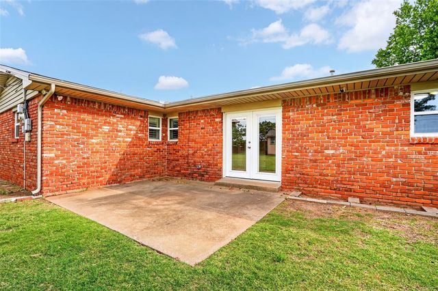 1905 Plymouth Lane, Oklahoma City, OK 73120