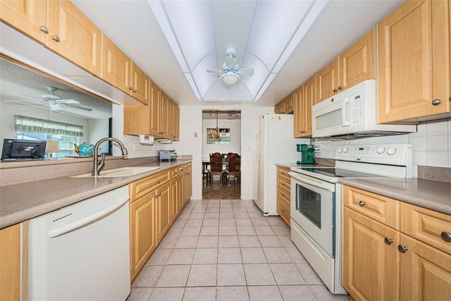 9175 42ND STREET N, Pinellas Park, FL 33782