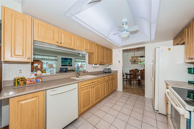 9175 42ND STREET N, Pinellas Park, FL 33782