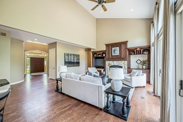 9222 Northpointe Ridge, Brighton, MI 48114