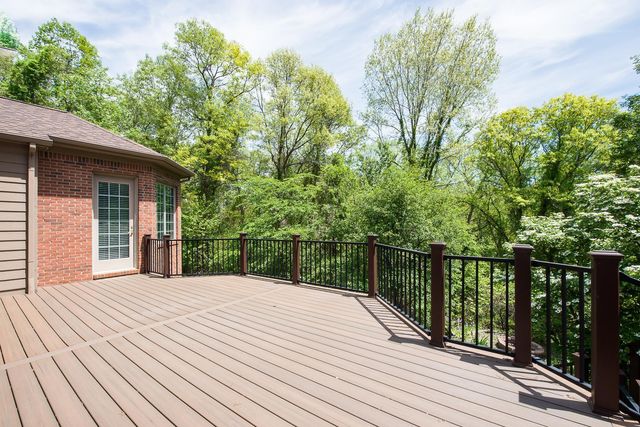 9222 Northpointe Ridge, Brighton, MI 48114