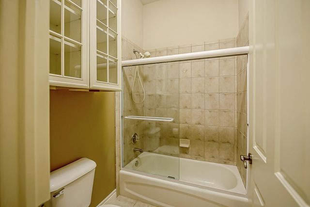 9222 Northpointe Ridge, Brighton, MI 48114
