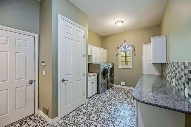 9222 Northpointe Ridge, Brighton, MI 48114