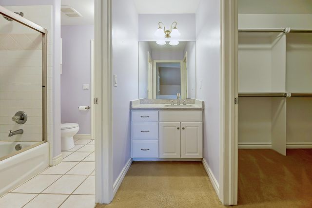 9222 Northpointe Ridge, Brighton, MI 48114