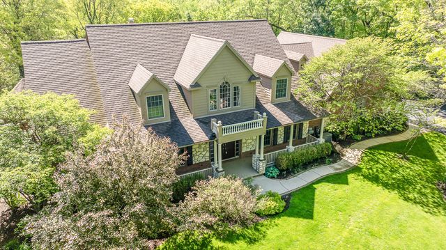 9222 Northpointe Ridge, Brighton, MI 48114