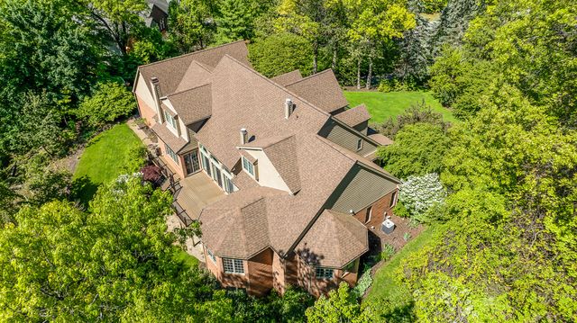 9222 Northpointe Ridge, Brighton, MI 48114