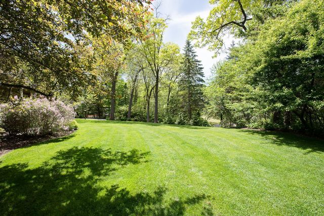 9222 Northpointe Ridge, Brighton, MI 48114