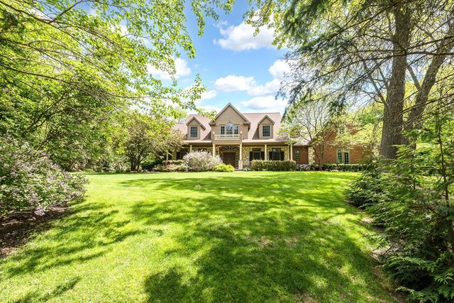 9222 Northpointe Ridge, Brighton, MI 48114