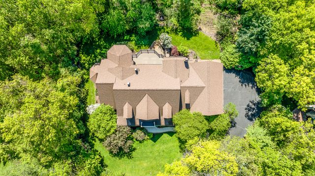 9222 Northpointe Ridge, Brighton, MI 48114