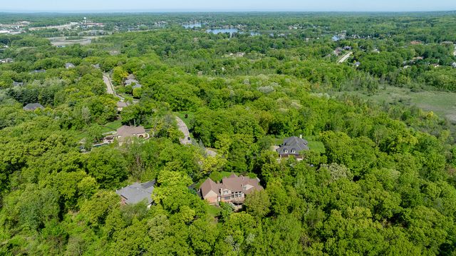 9222 Northpointe Ridge, Brighton, MI 48114