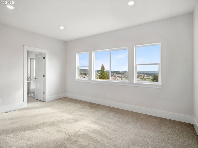 11824 Sw 182nd Ave, Beaverton, OR 97007