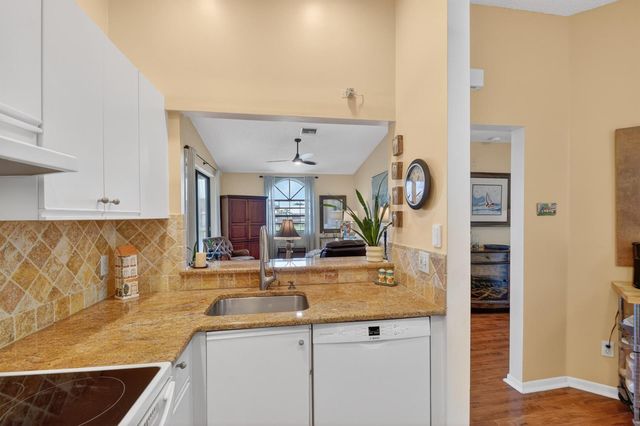 5394 Firenze Drive, Boynton Beach, FL 33437