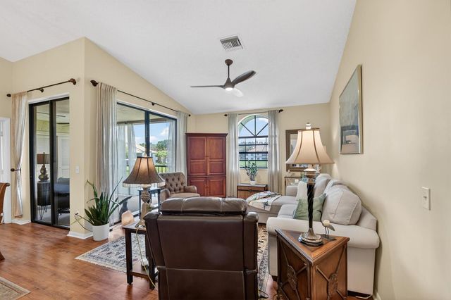 5394 Firenze Drive, Boynton Beach, FL 33437