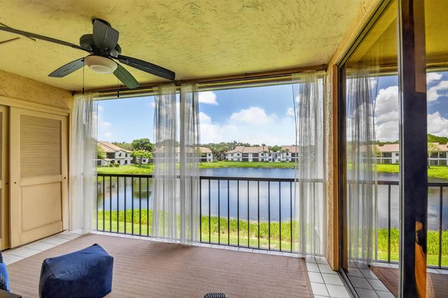 5394 Firenze Drive, Boynton Beach, FL 33437