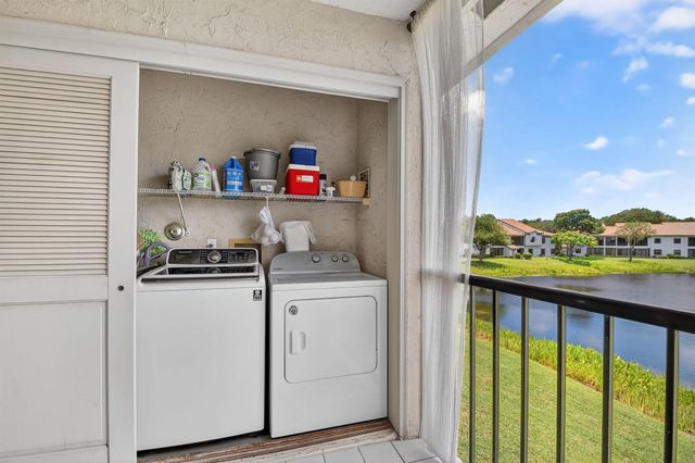 5394 Firenze Drive, Boynton Beach, FL 33437
