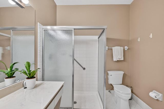5394 Firenze Drive, Boynton Beach, FL 33437