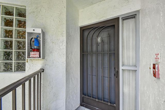5394 Firenze Drive, Boynton Beach, FL 33437