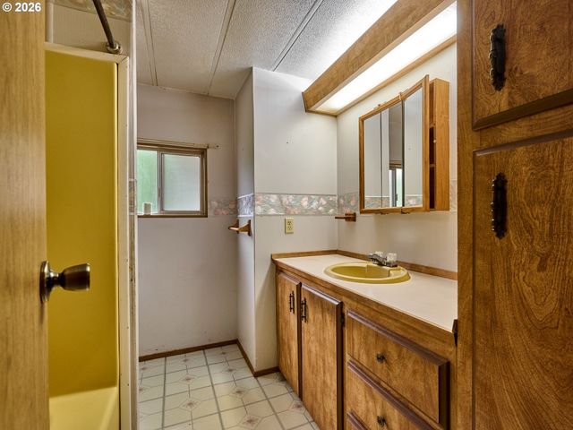620 Se 2ND Ave 67, Canby, OR 97013