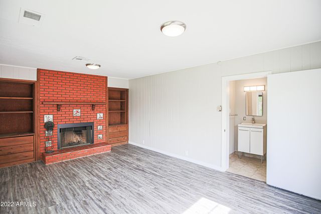 6620 E Latham Street, Scottsdale, AZ 85257