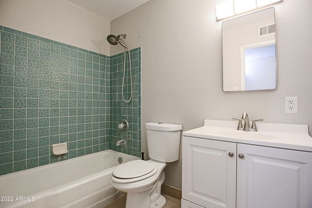 6620 E Latham Street, Scottsdale, AZ 85257