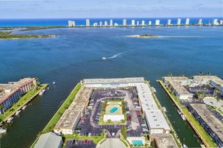 100 Shore Court 307, North Palm Beach, FL 33408