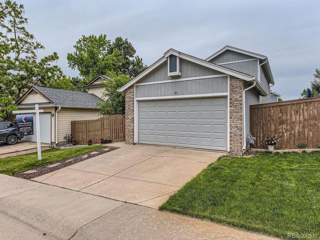 745 Stowe St, Highlands Ranch, CO 80126
