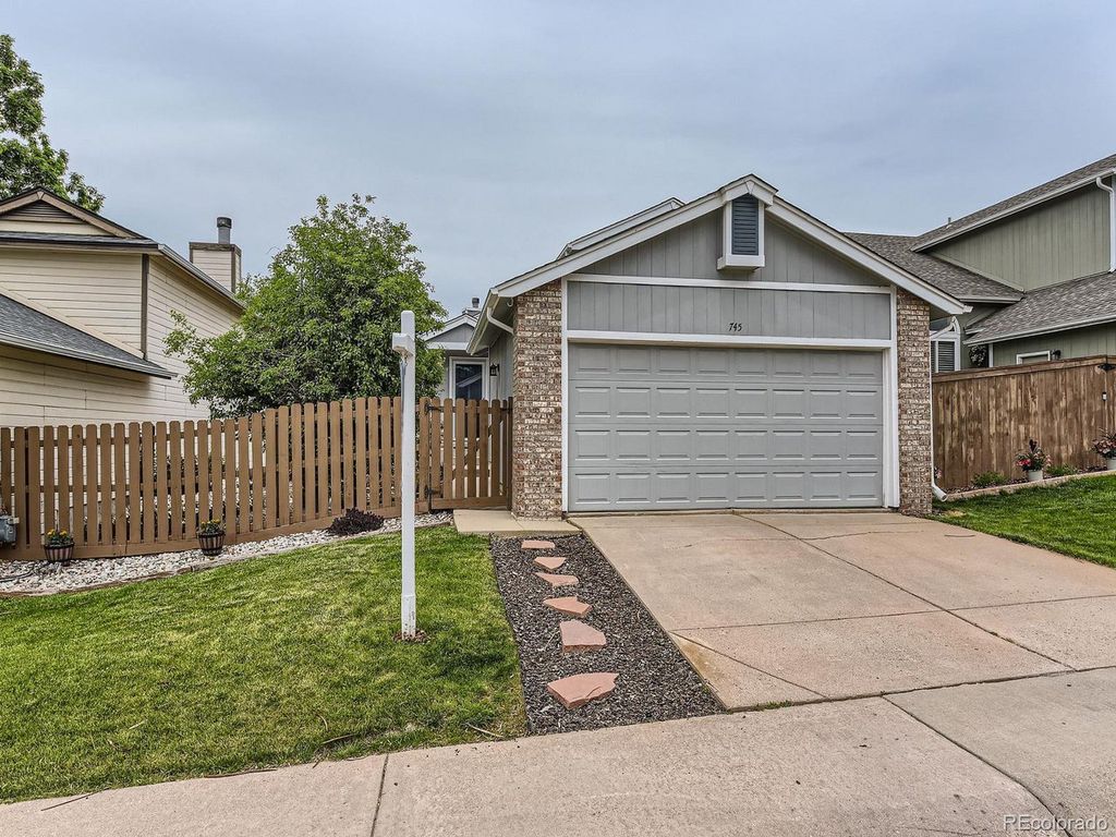 745 Stowe St, Highlands Ranch, CO 80126