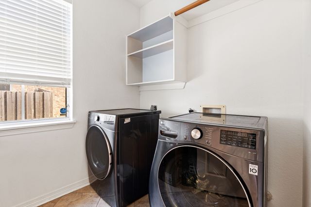 3905 Lakeside Drive, Rowlett, TX 75088