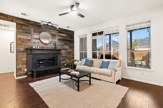 3905 Lakeside Drive, Rowlett, TX 75088